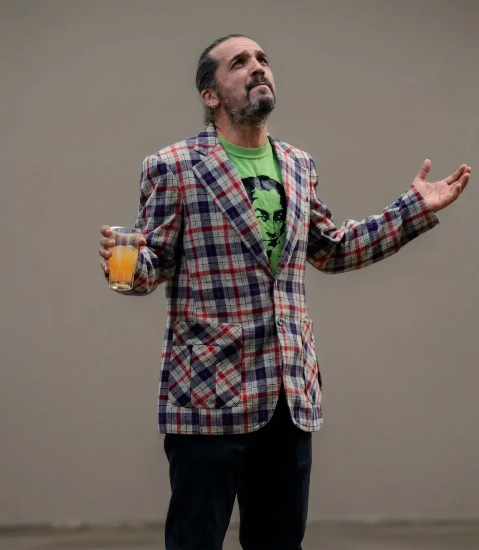 Caracterización de Free Paul Marcano como Carlos Flores